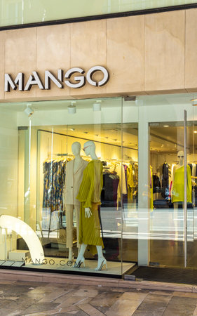 Palma de Mallorca, Spain; April 03 2023: Main entrance of the multinational Spanish retailer Mango. Palma de Majorca, Spainのeditorial素材