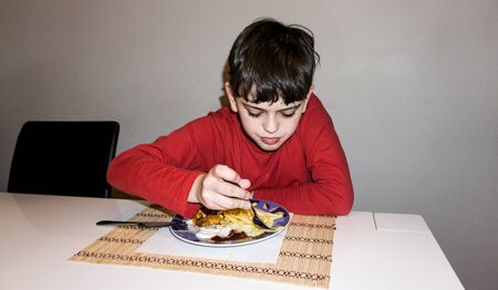 eating autistic  boy health nutritionの写真素材