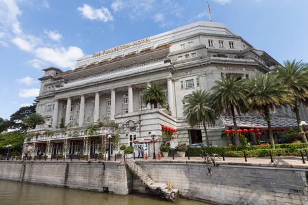 SINGAPORE - JAN 23 , 2016 : The Fullerton Hotel Singapore is a luxury heritage hotel.のeditorial素材