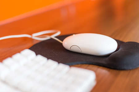 White mouse and keyborad computer.の写真素材