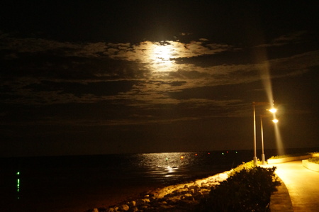 moon over the oceanの写真素材