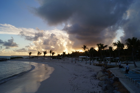 Sunset at the beachの写真素材