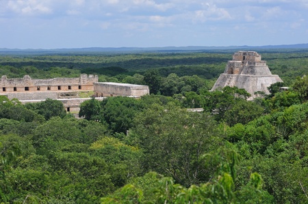 Anicent mayan pyramid in Uxmalの写真素材
