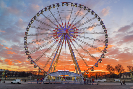 Place de la Concorde at sunset. Ferris wheel and Egyptian obelisk. Paris (France)のeditorial素材