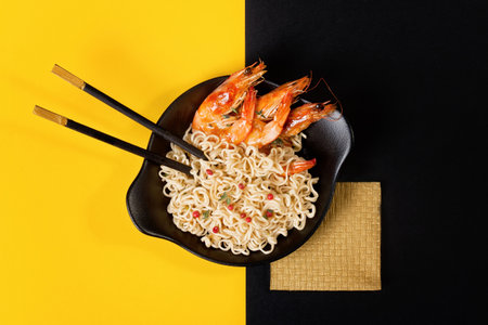 Asian nooddles with shrimps