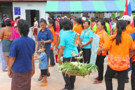 MUANG, MAHASARAKHAM - OCTOBER 5 : Unidentified villagers are parading in healthy way of life festival on October 5, 2012 at sport ground, Kerng local administration institute, Muang, Mahasarakham, Thailand.のeditorial素材
