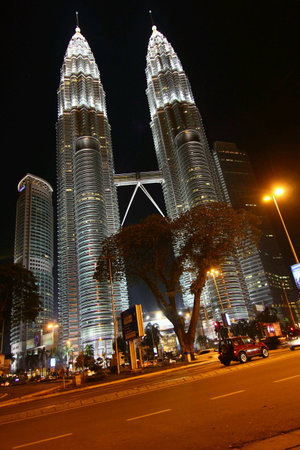 KLCC tower during night viewの素材