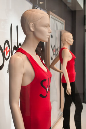 MULHOUSE - FRANCE - 13 th January 2016 - discount shoping storeのeditorial素材