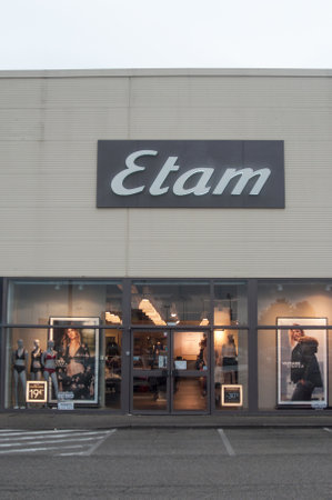 Mulhouse - France - 10 November 2017 - entry of the brand Etam store -  the French group loan distribution to underwearのeditorial素材