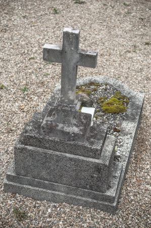 child's headstone in a cemeteryのeditorial素材