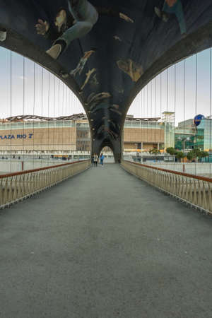 MADRID, SPAIN - DECEMBER 13, 2018: The Matadero bridge over Manzanares River downtown Madrid, Spain.のeditorial素材