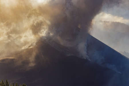 Views of eruption of Cumbre Vieja Volcano. The Palm.の写真素材