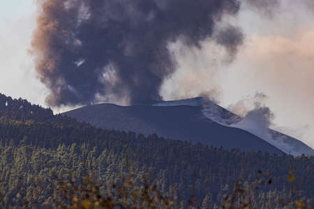 Views of eruption of Cumbre Vieja Volcano. The Palm.の写真素材