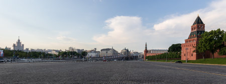 Moscow, Russia, 6 June 2022: Morning landscape around the Red Square and the Kremlin. Early morning of warm sunny summer day in the center of Moscow capitalのeditorial素材