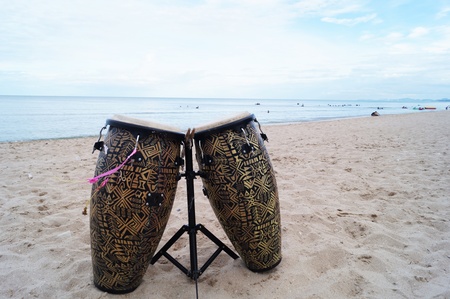 drum on beach   の写真素材