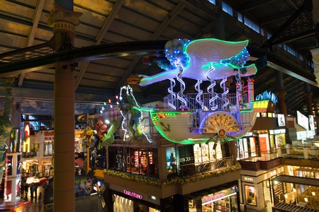 Genting Highlands, Malaysia - SEPTEMBER 5:  Cable Car run around for take tourist to see Resort World Genting on Sep 5, 2013 in Genting Highlands, Pahang, Malaysiaのeditorial素材