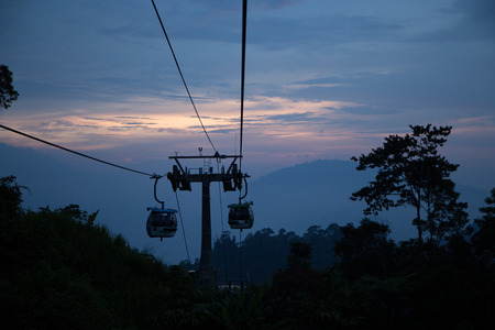 Genting Highlands, Malaysia - SEPTEMBER 26: Cable car at Genting Skyway connecting Gohtong Jaya and Resorts World Genting on Sep 26, 2013 in Genting Highlands, Pahang, Malaysiaのeditorial素材
