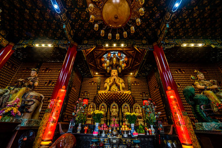Ho Chi Minh, Vietnam - Dec 26 2020 : Interior of Thousand Buddha Temple or Chua Van Phat pagoda in District 5, Ho Chi Minh City, Vietnamのeditorial素材