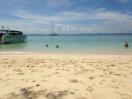 Sun sea sand beach boat sky beautiful yacht clouds の素材