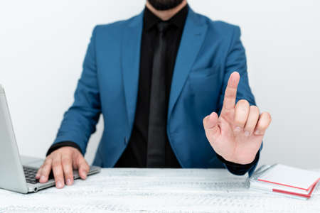 Remote Office Work Online Presenting Business Plan Designs Discussing Important Idea Job Interview Ideas Global Connectivity Communications Giving Advice Lecturesの写真素材