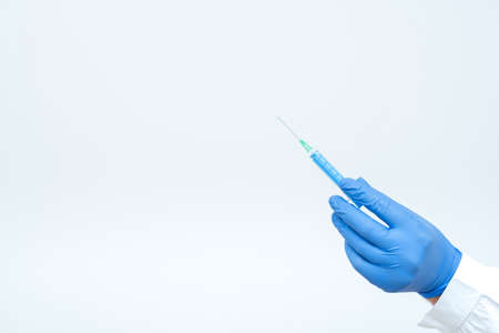 Researcher Displaying Virus Prevention Method, New Infection Cure Ideas, Explaining Scientific Problems, Laboratory Experimentation, Medical Treatment Plansの写真素材