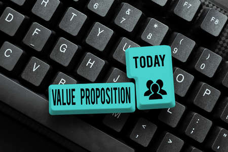 Text showing inspiration Value Proposition. Conceptual photo innovation service intended make product attractive Typing Engineering Lessons And Lectures, Fixing Broken Technology Conceptの写真素材