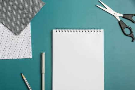 Flashy School Office Supplies, Bright Teaching Learning Collections, Creative Writing Tools, Educational Things, Mixed Student Stuff Pen Paper Notebook Sticky Notes Pencilの写真素材