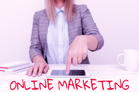 Text caption presenting Online Marketing. Business concept leveraging web based channels spread about companys brand Presenting Business Plan And Designs, Smartphone Voice And Video Callingの写真素材