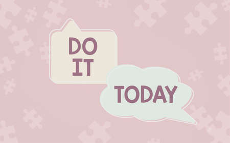 Conceptual caption Do It Today. Business overview Respond now Immediately Something needs to be done right away Thought Bubbles Representing Connecting With People Through Social Media.の写真素材