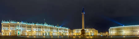 Saint Petersburg, Russia - 04 11 2017: Night panorama of Palace Square with the white and azure Winter Palace (left) and the Alexander Columnのeditorial素材