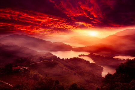 Sunset of Lake waist, the new Taipei, Taiwan の写真素材