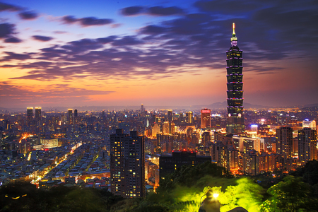 Taipei, Taiwan evening skyline のeditorial素材