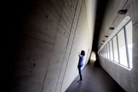  Modern interior- sunlit empty room for adv or others purpose useのeditorial素材