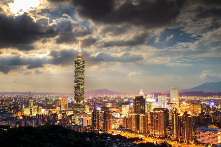 Nice view of Taipei, Taiwan eveningのeditorial素材