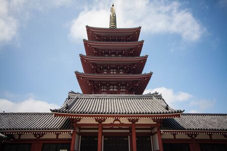 Tokyo, Japan - AUG 13 2015 : Senso-ji Temple, Asakusa, Tokyo, Japanのeditorial素材