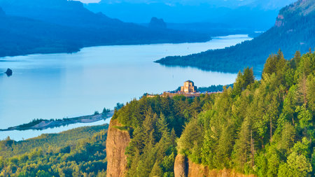Aerial View of Crown Point Vista House Overlooking Columbia Riverの写真素材