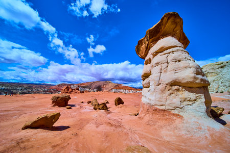 Mushroom Hoodoo and Red Desert Cliffs Kanab Toadstool Hoodoos Utahの写真素材