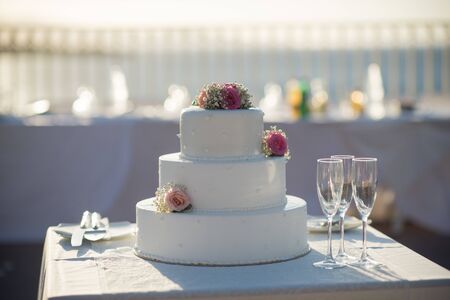 A delicious looking wedding cake