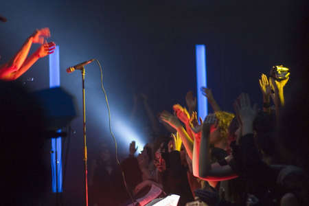 rock funs greets their favorite perfomer on the concert