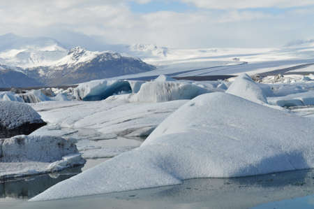 iceflows at jokulsarlon, iceland