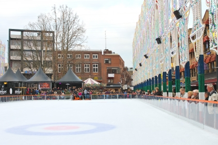 People wait for the opening of the rink in the Dutch city of Eindhoven. Netherlandsのeditorial素材