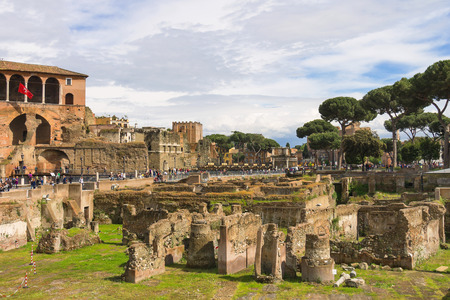 ROME, ITALY - MAY 04, 2014: Tourists visiting the sights in a historical part town  in Rome, Italyのeditorial素材