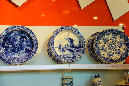 Amsterdam Schiphol, Netherlands - April 18, 2015: Sale of  gifts at the airport Amsterdam Schiphol, Netherlandsのeditorial素材