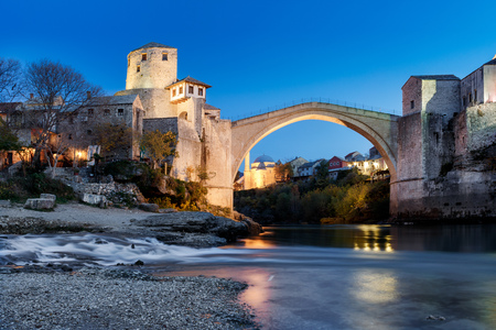 Old Bridge in Mostar at dawn, Bosnia and Herzegovinaの写真素材