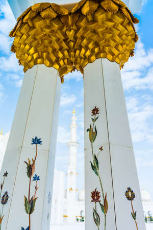 Abu Dhabi, United Arab Emirates, January 23th, 2020: Sheikh Zayed grand mosqueのeditorial素材