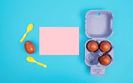 Easter composition with chocolate eggs.の写真素材