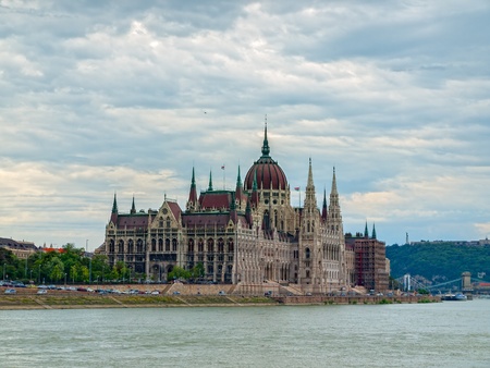 Dark clouds over the Hungarian parliament, Budapest.のeditorial素材
