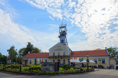 Wieliczka Salt Mine operated continuously since the 13th century. Underground Mine has over 300 corridors and 300 chambers. Are arranged in nine levels, the latter of which is located at a depth of 327 meters. In 1978, he entered on the UNESCO World Heritのeditorial素材