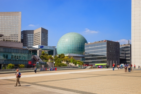 The modern district of La Defense in Paris, France. Photo taken on: May 21th, 2010のeditorial素材