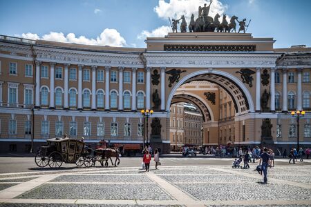 Saint Petersburg, Russia, August, 8, 2017 - General staff at Palace Square. Palace Square,10. People are walking.のeditorial素材